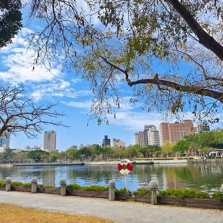 Holiday Inn Express Kaohsiung Love River By Ihg エクステリア 写真