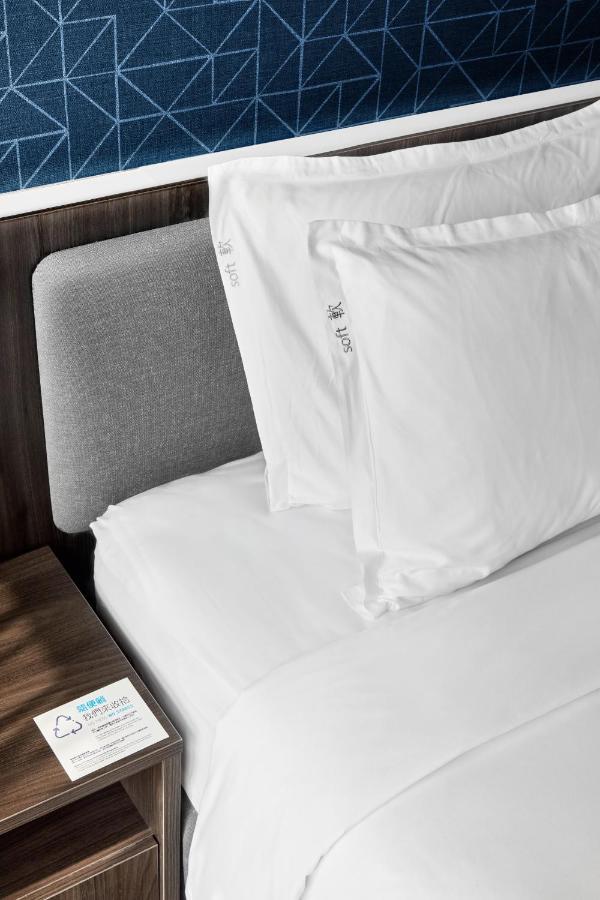 Holiday Inn Express Kaohsiung Love River By Ihg エクステリア 写真