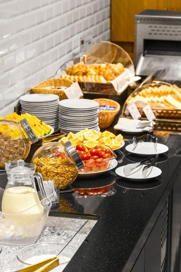 Holiday Inn Express Kaohsiung Love River By Ihg エクステリア 写真