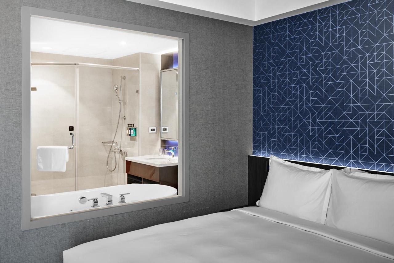 Holiday Inn Express Kaohsiung Love River By Ihg エクステリア 写真