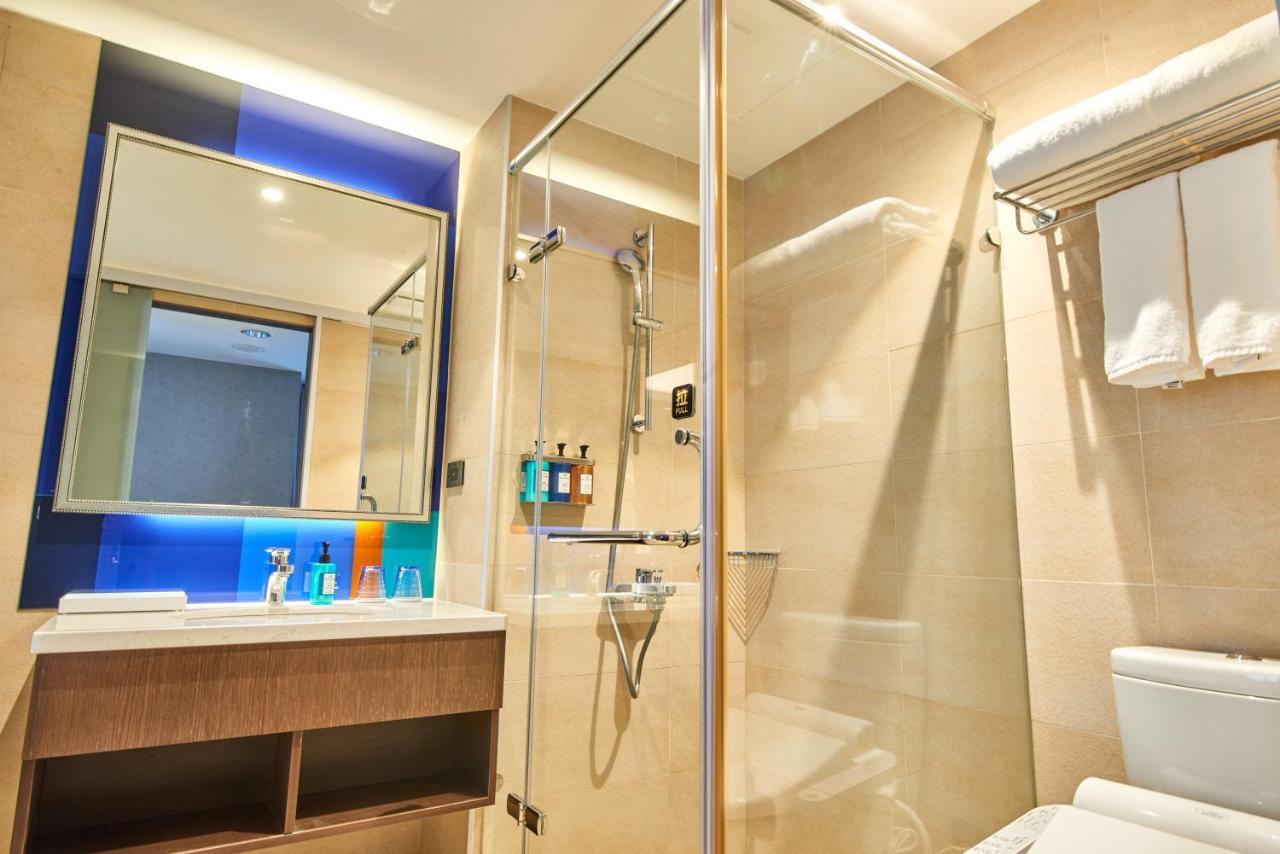 Holiday Inn Express Kaohsiung Love River By Ihg エクステリア 写真