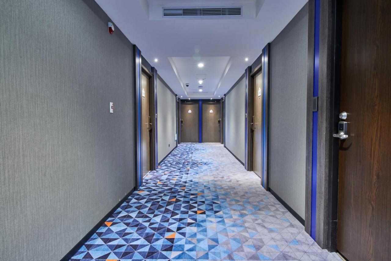 Holiday Inn Express Kaohsiung Love River By Ihg エクステリア 写真