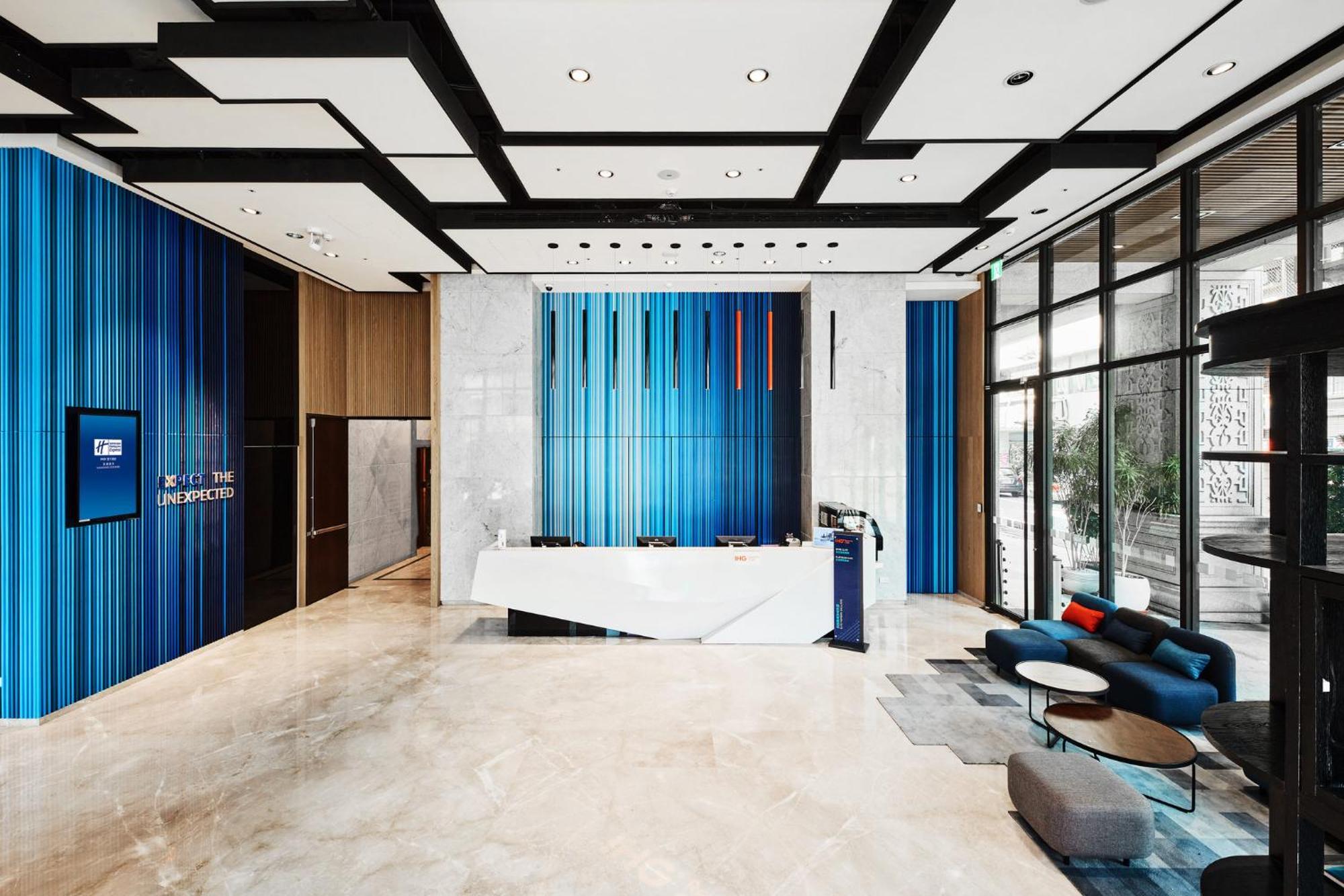 Holiday Inn Express Kaohsiung Love River By Ihg エクステリア 写真