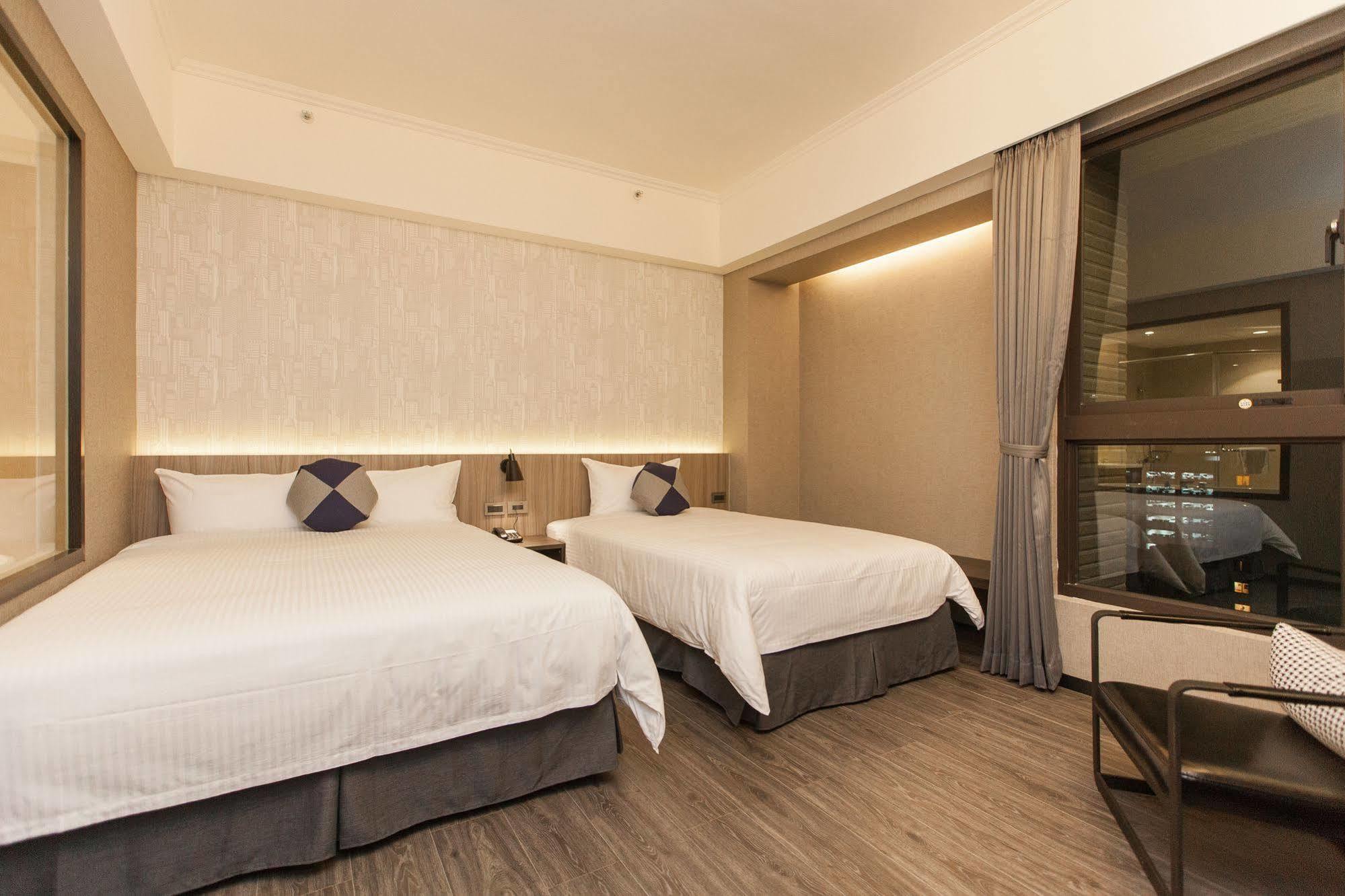 Holiday Inn Express Kaohsiung Love River By Ihg エクステリア 写真